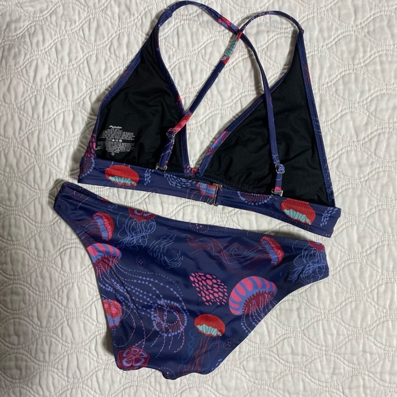 Me Undies- Plunge Bikini Swim bikini - Picture 3 of 4